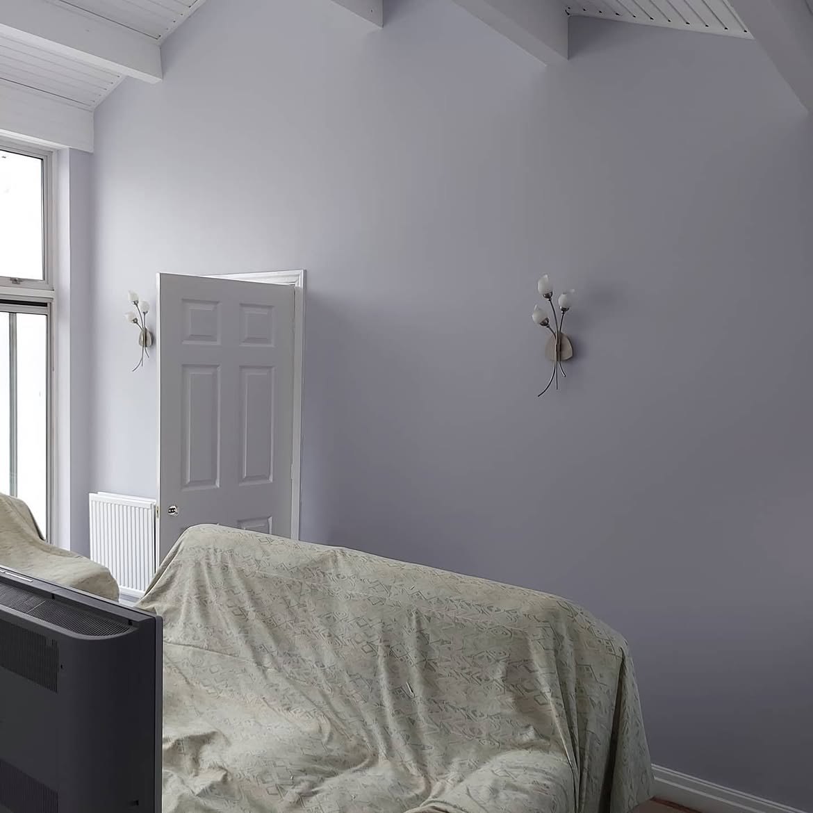 Painting & Decorating project by GT Decoration & Renovation