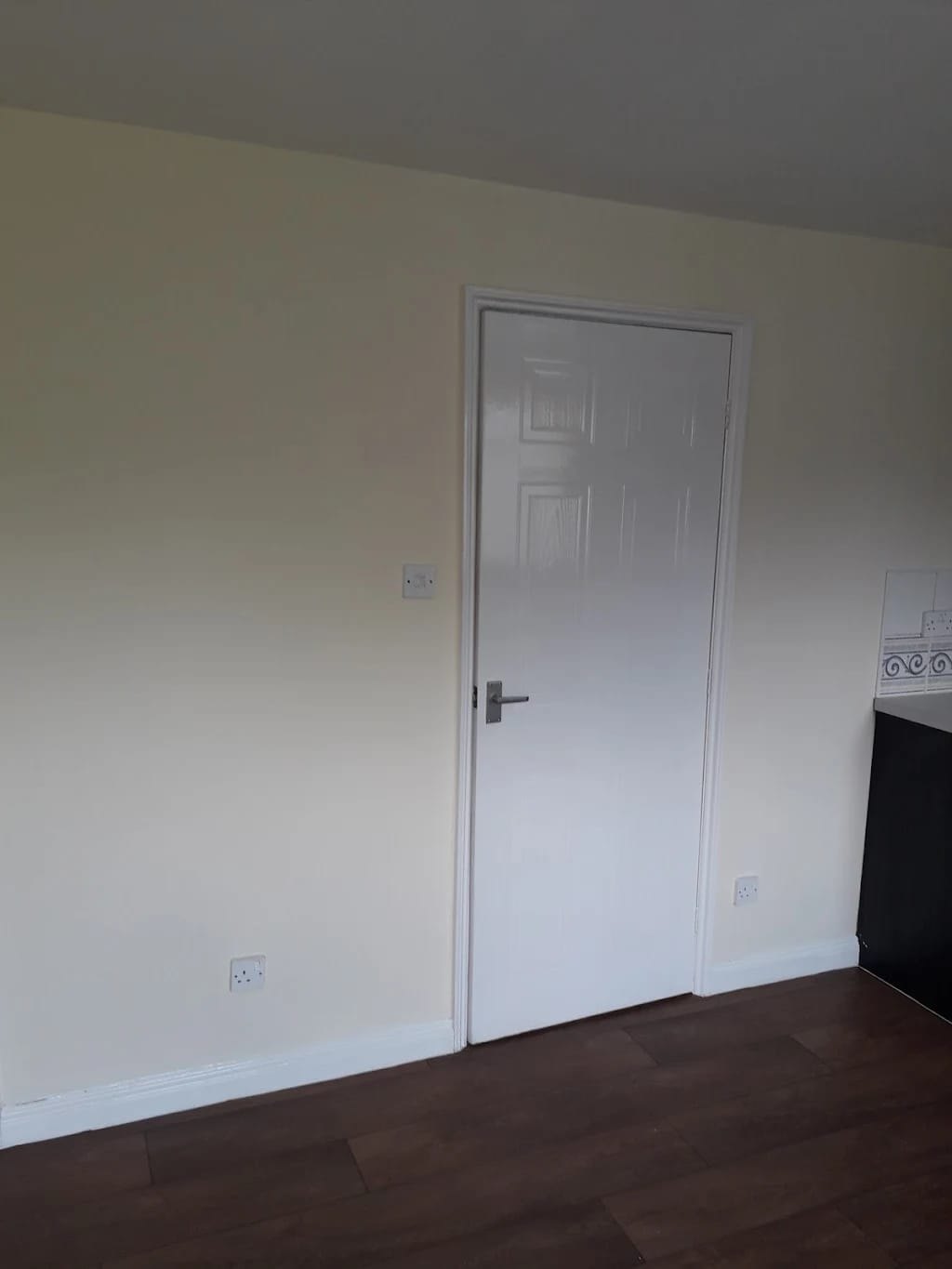 Painting & Decorating project by GT Decoration & Renovation