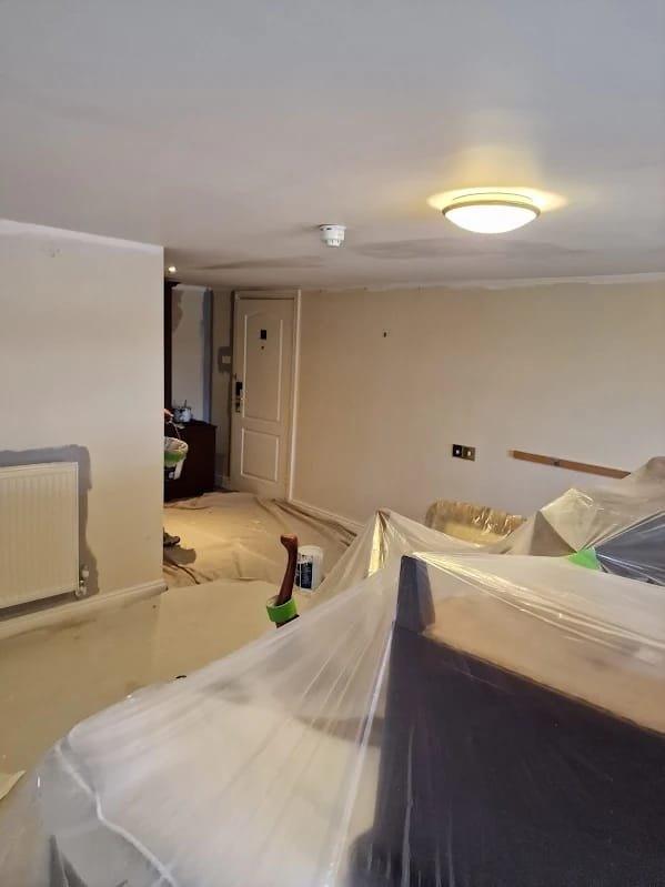 Painting & Decorating project by GT Decoration & Renovation
