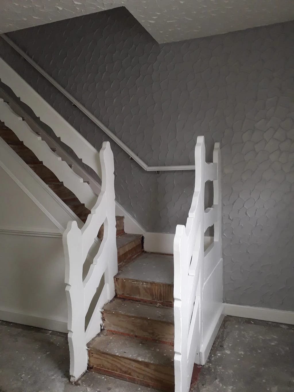 Painting & Decorating project by GT Decoration & Renovation