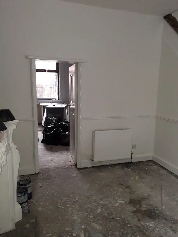 Painting & Decorating project by GT Decoration & Renovation