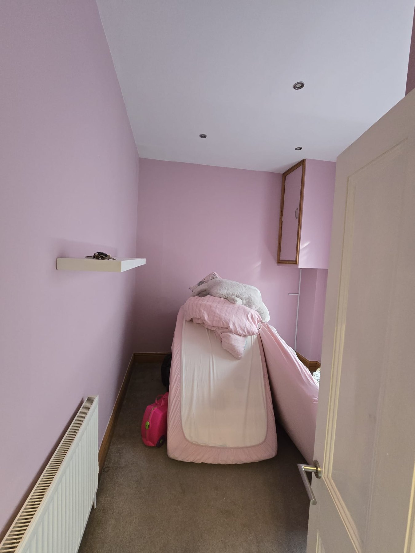 Painting & Decorating project by GT Decoration & Renovation